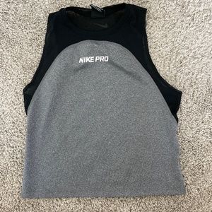 Nike Pro High Neck Crop